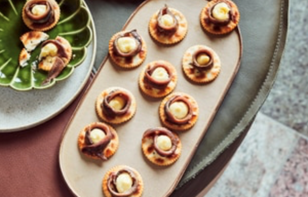 Jatz with smoked butter and anchovies