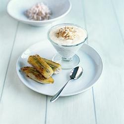 Java cream & caramelised bananas