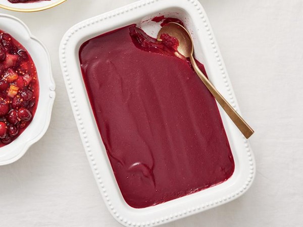 Jellied cranberry-grape sauce 