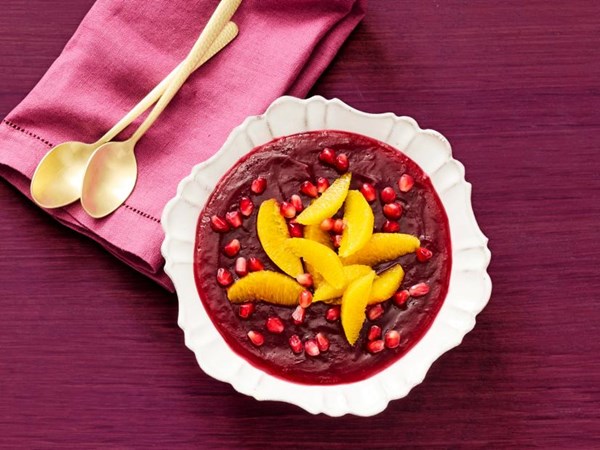 Jellied cranberry-pomegranate sauce 
