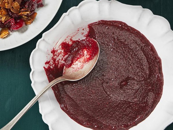 Jellied cranberry sauce with hard cider 