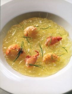 Jellied tomato soup with crayfish and wild fennel