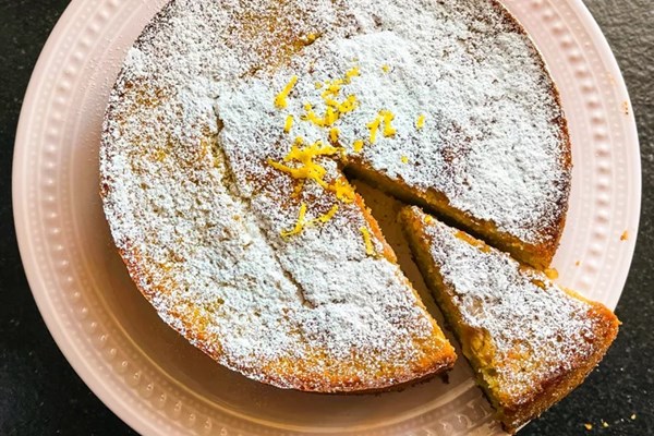 Jennifer Garner's olive oil cake 