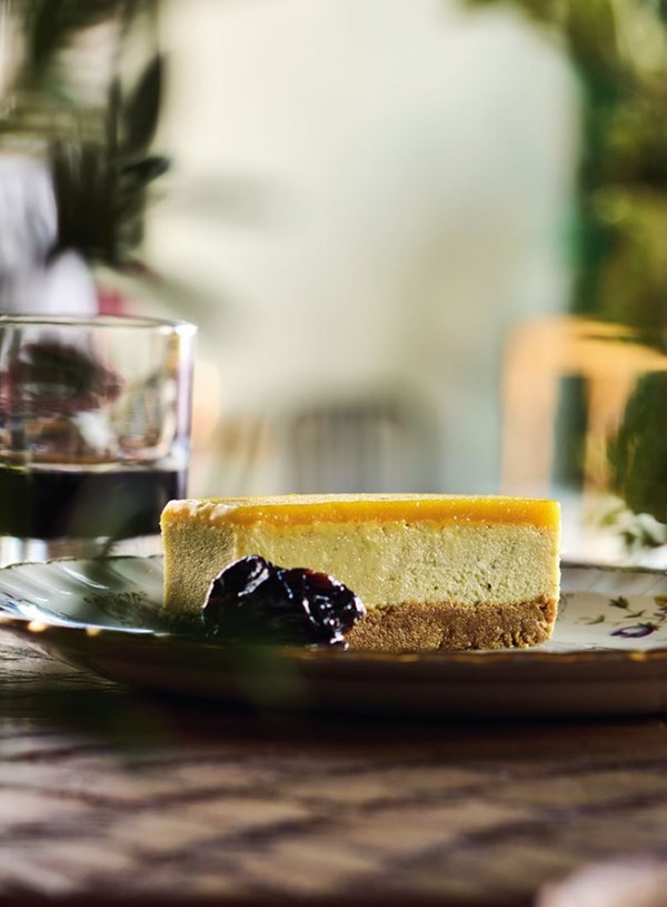 Jerusalem artichoke & mandarin baked cheesecake with Pedro Xo prunes