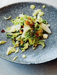 Jerusalem artichokes with avocado Hollandaise