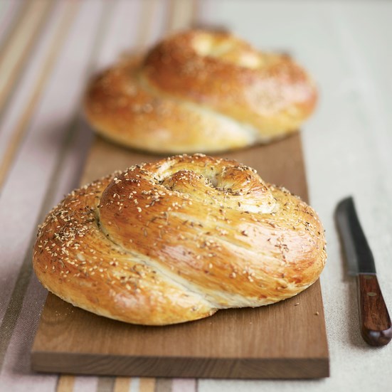Jessamyn's Sephardic challah [Jessamyn Waldman Rodriguez]