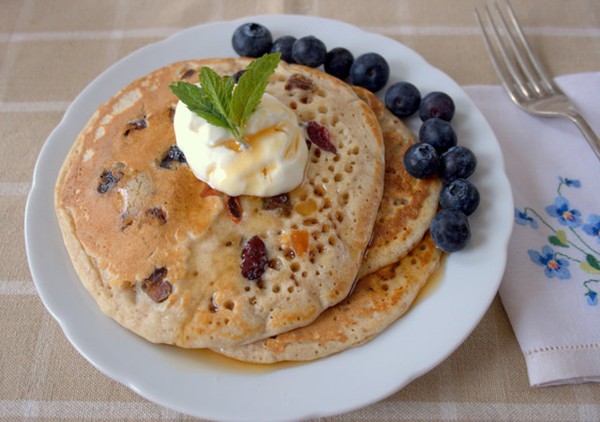 Jewelled American pancakes