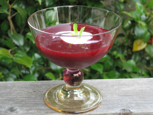 Jewish plum soup with sour cream