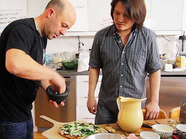 Jim Lahey's no knead pizza dough (Cook the Book)