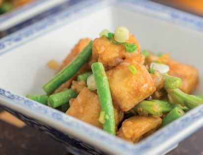 JJ’s spicy-crispy tofu with green beans