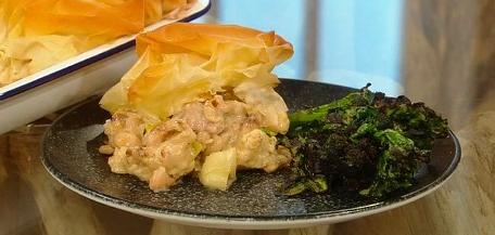 Joe's wow chicken, cauli & leek pie