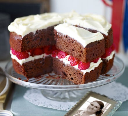 Jo's raspberry red velvet cake