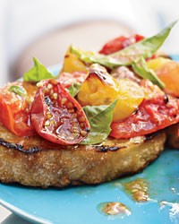 Juicy grilled tomatoes