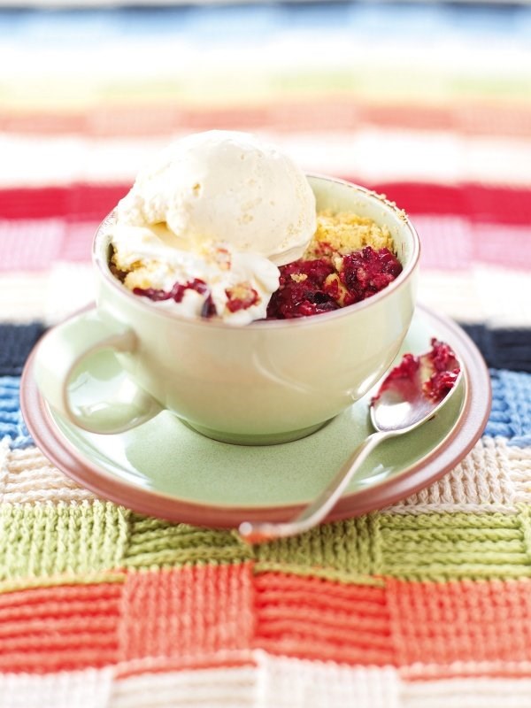 Jumbleberry crumble