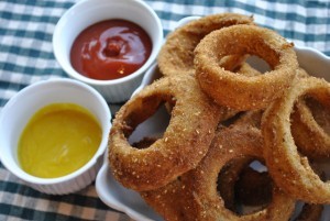 Jumbo onion rings with sesame bread coating