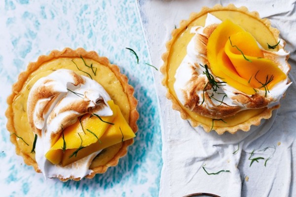 Kaffir key lime tarts with mango