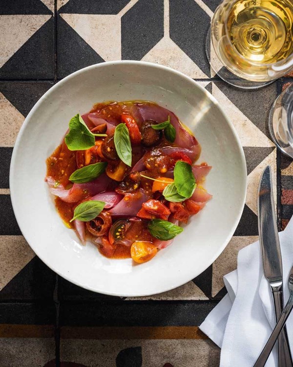 Kahawai with smoked-tomato dressing