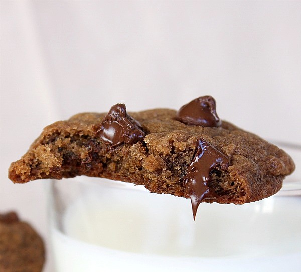Kahlua-espresso chocolate chip cookies