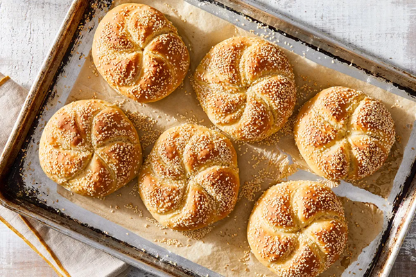 Kaiser rolls