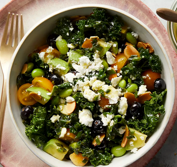 Kale & avocado salad with blueberries & edamame
