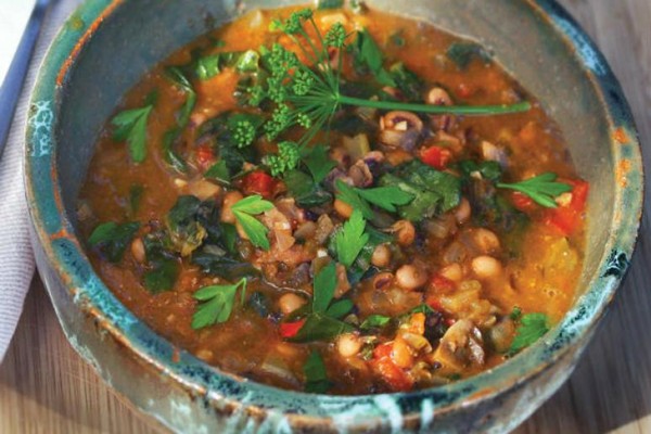 Kale & black-eyed pea stew