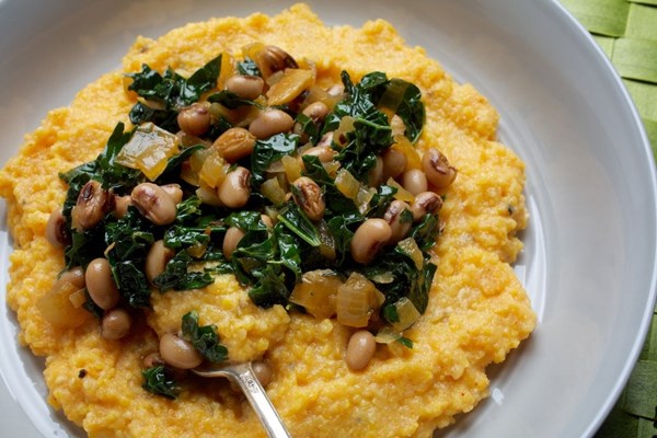 Kale and black-eyed peas with smoky grits