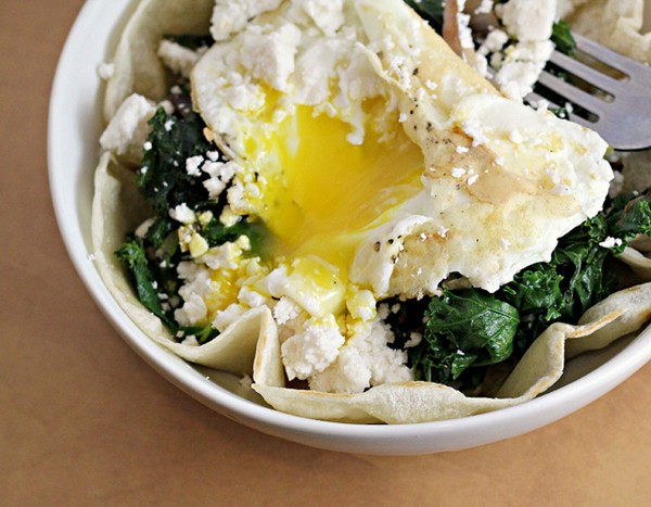 Kale and caramelized onion burrito bowls