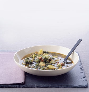 Kale and chickpea soup