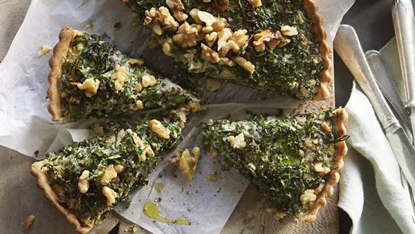 Kale and walnut tart