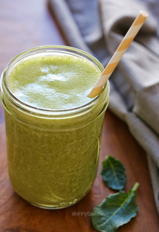 Kale, banana, chia, hemp superfood smoothie