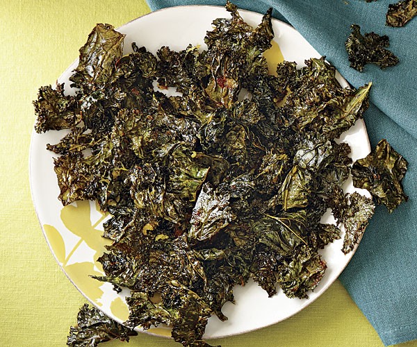 Kale chips with toasted lemon zest