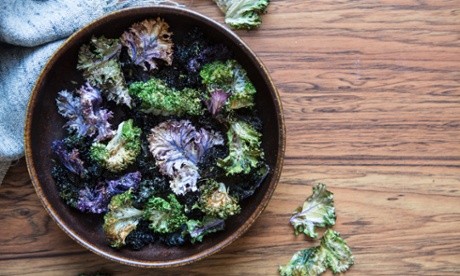 Kale crisps with lemon and cumin
