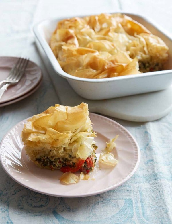 Kale, feta & red pepper filo pie