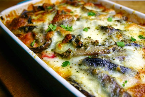 Kale, mushroom and beetroot lasagna with mozzarella béchamel