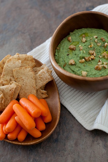 Kale pesto white bean dip