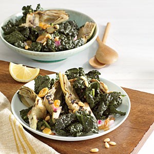 Kale salad with grilled artichokes