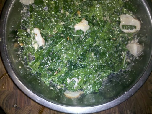 Kale salad with roasted garlic-horseradish dressing