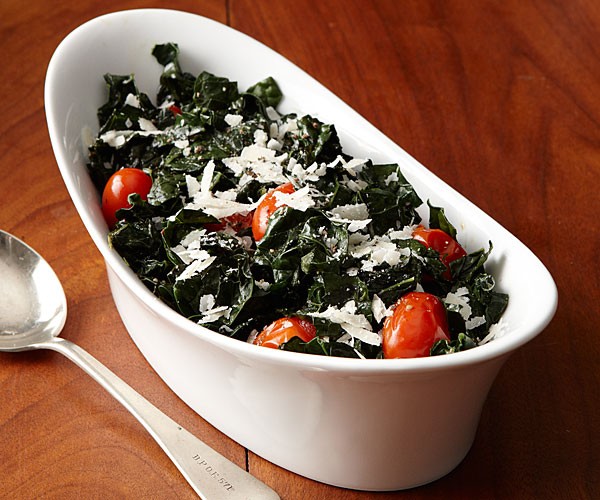 Kale with burst grape tomatoes