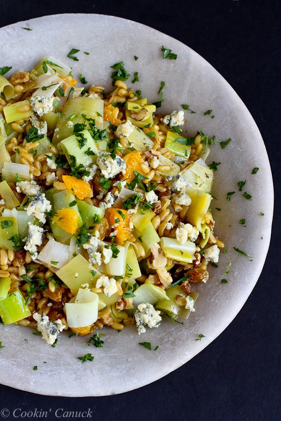 Kamut salad with oranges, leeks, and blue cheese