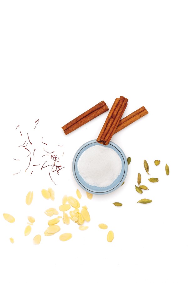 Kashmiri saffron tea