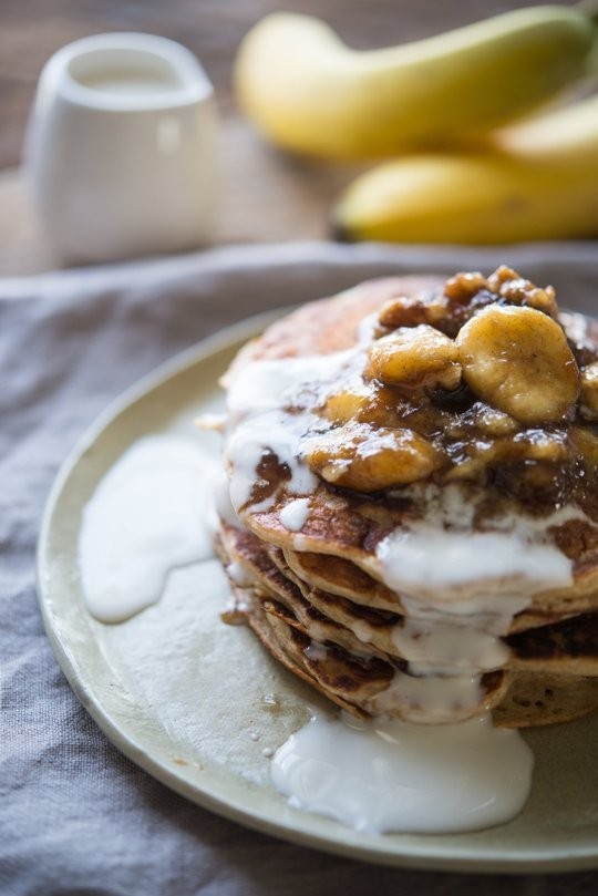 Kefir pancakes with bananas Foster