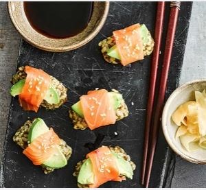 Kelp & smoked salmon sushi-style rolls