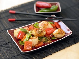 Ken Hom's stir-fried peppers with scallops