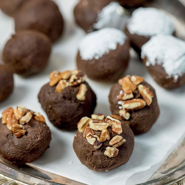 Kentucky bourbon balls