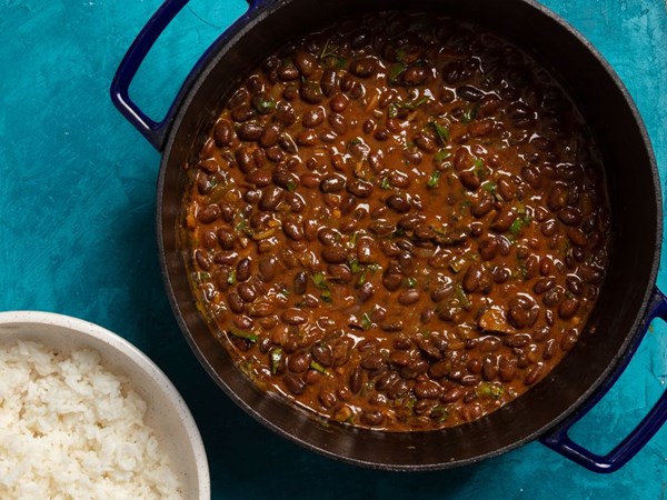 Kenyan black beans (Njahi) in coconut sauce