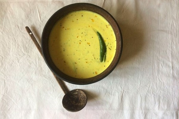 Kerala-style spiced yogurt curry (Kachimoru)