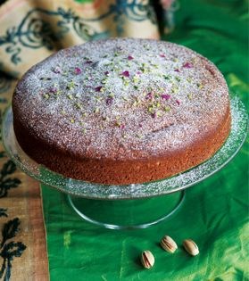 Kermani pistachio cake (Cayk-e pesteh)