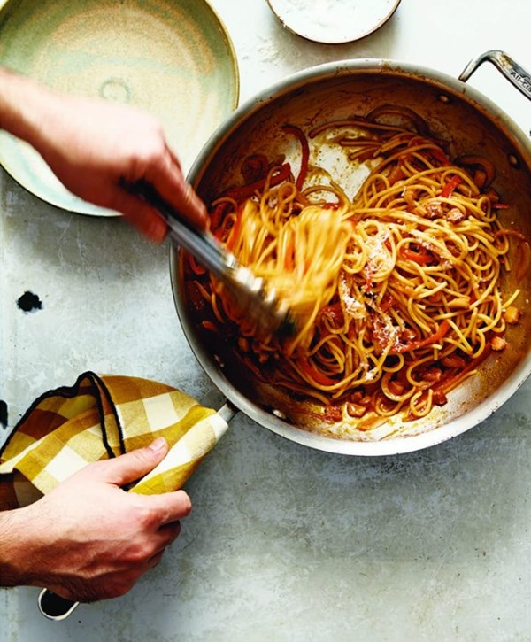 Ketchup pasta with bacon and onions (Spaghetti Napolitan)
