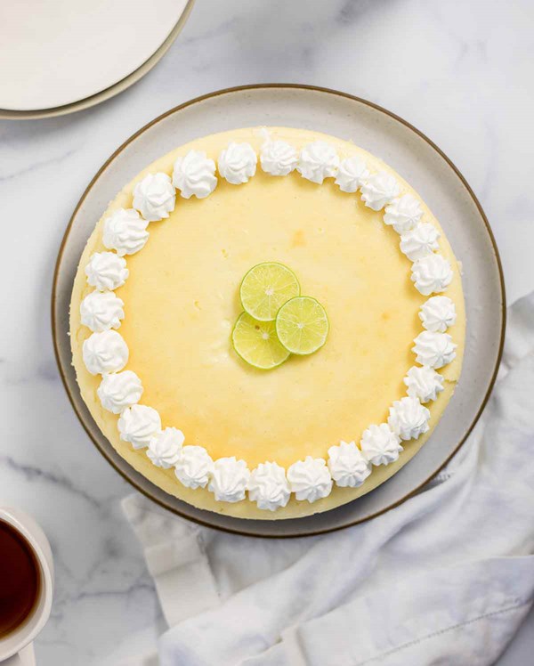 Key lime cheesecake with pecan crust