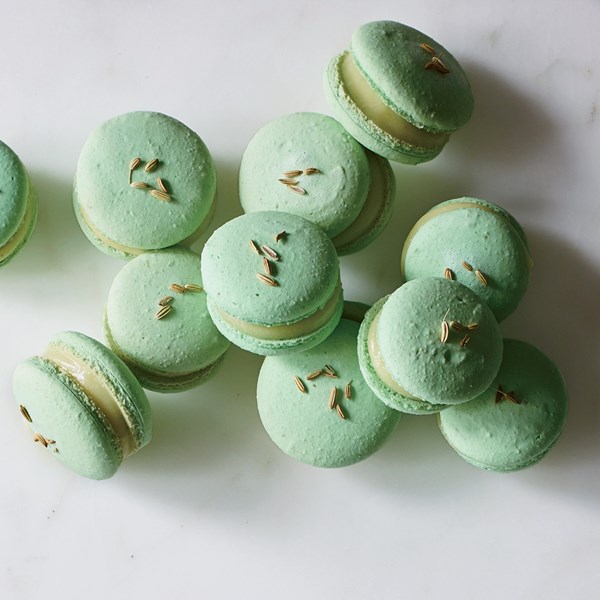 Key lime macarons